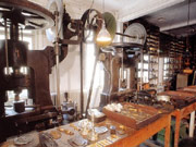 Silberarbeiten in der Silberwarenfabrik Ott-Pauser